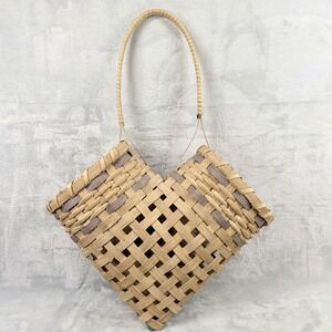 Vintage Heart Shaped Woven Wall Basket Handmade Decorative Rustic Hanging Basket